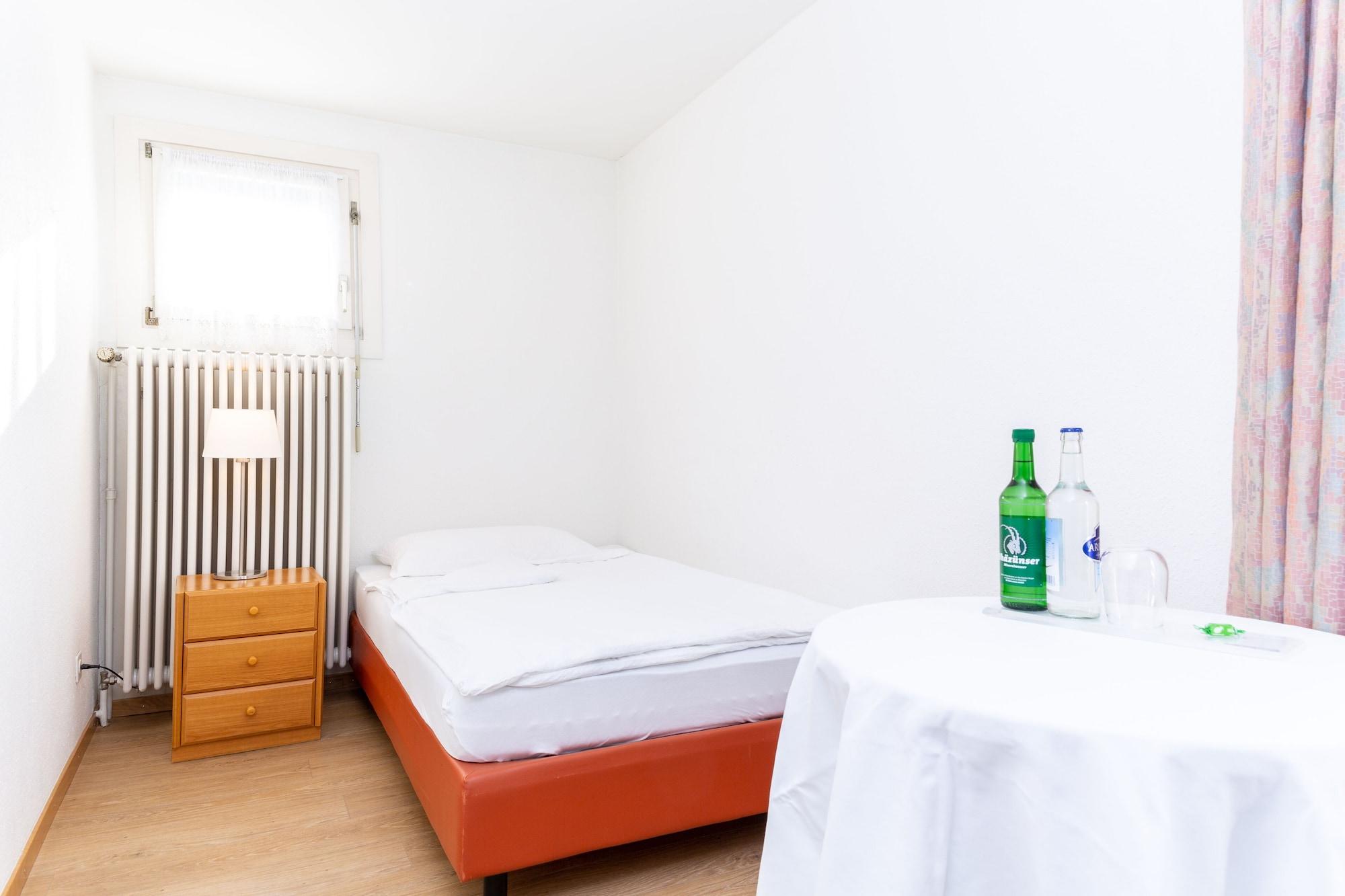 Hotel Alfa Birsfelden Bagian luar foto