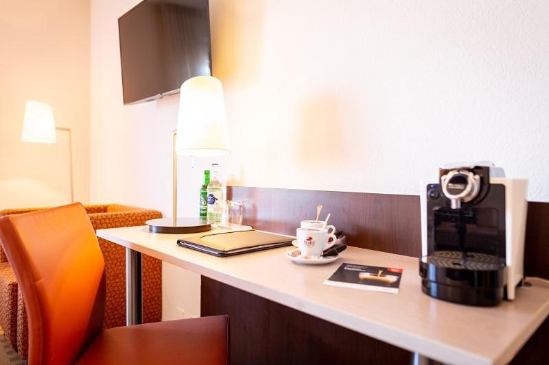 Hotel Alfa Birsfelden Bagian luar foto